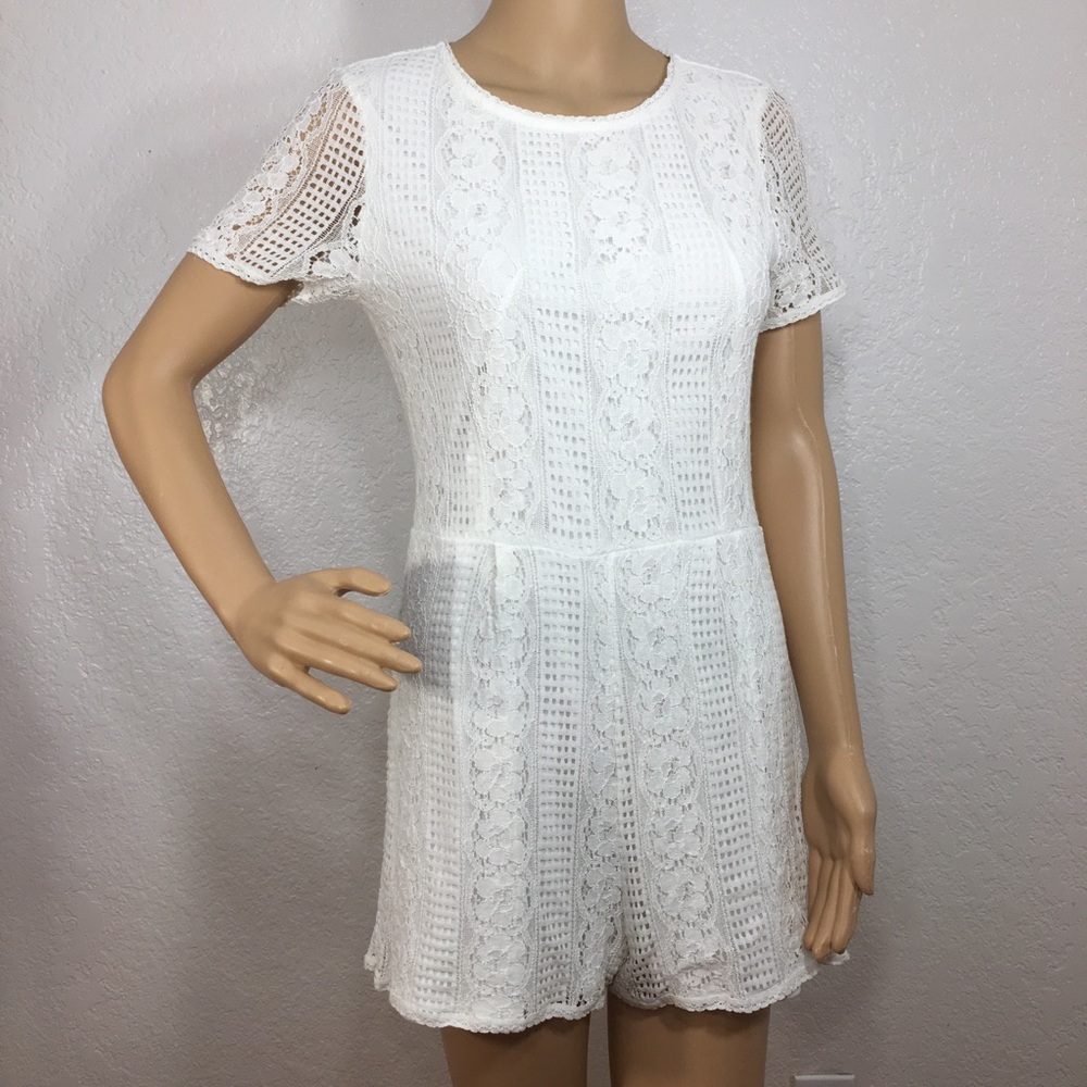Romeo & Juliet Couture White Lace Playsuit Romper